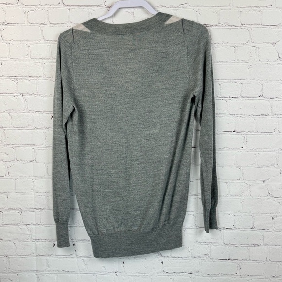 J. Crew Gray V-Neck Sweater w/Argyle Pattern
Medium 100% Merino Wool Lightweight - Picture 2 of 6